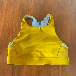 Brooks drive 3 pocket sports bra